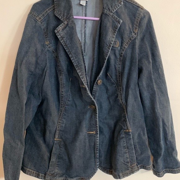 Jean Jacket - Picture 1 of 1